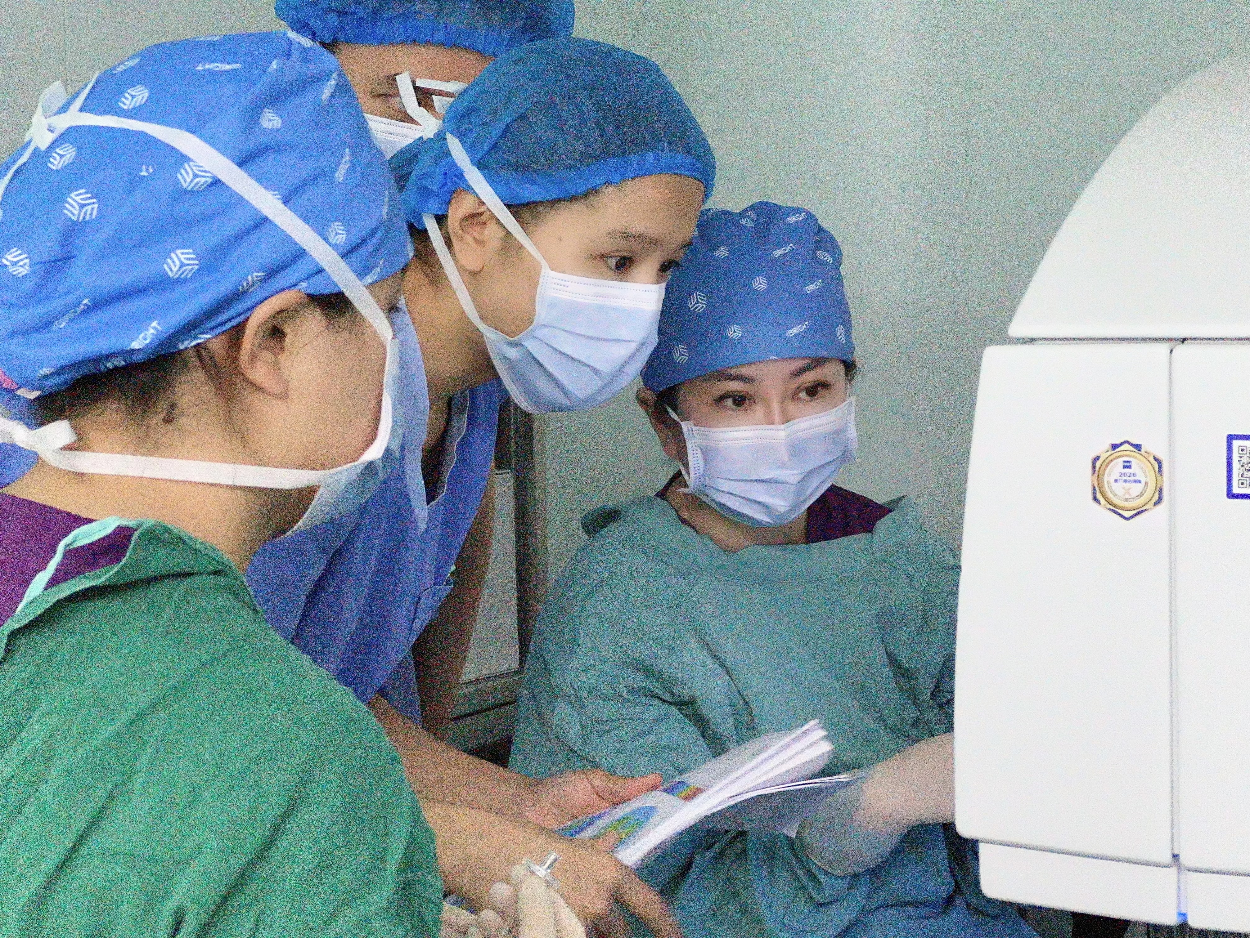 昆明润城普瑞眼科医疗团队